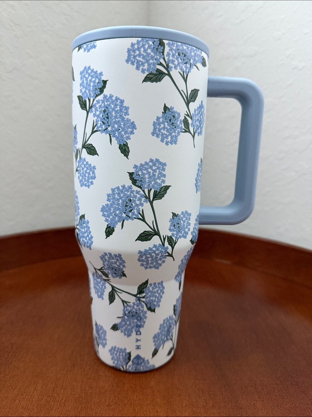 GUC Hydrojug limited Edition Hydrangea 40oz traveler